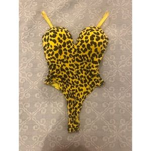JLUX Label bodysuit